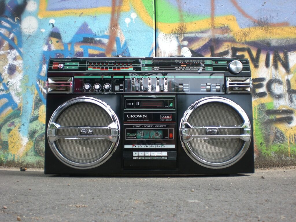 ghettoblaster, radio recorder, boombox