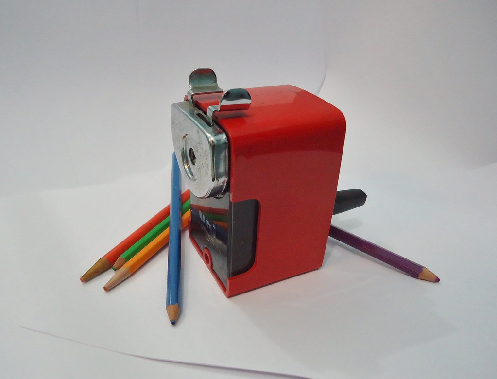 Mitsubishi pencil sharpener with handle