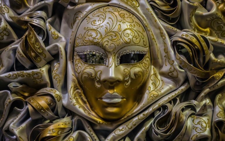 Mask Collecting: Exploring Global Traditions